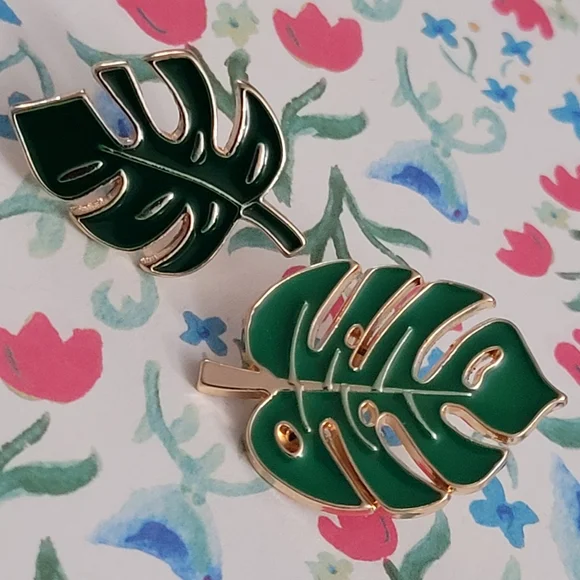 Green Leaves Enamel Pins - Picture 6 of 12